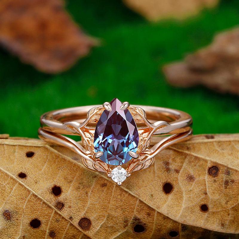 Pear Cut Alexandrite Engagement Ring Set 14K Gold Alexandrite Art shops Deco Wedding Ring Set Color Changing Alexandrite Halo Bridal Ring Set