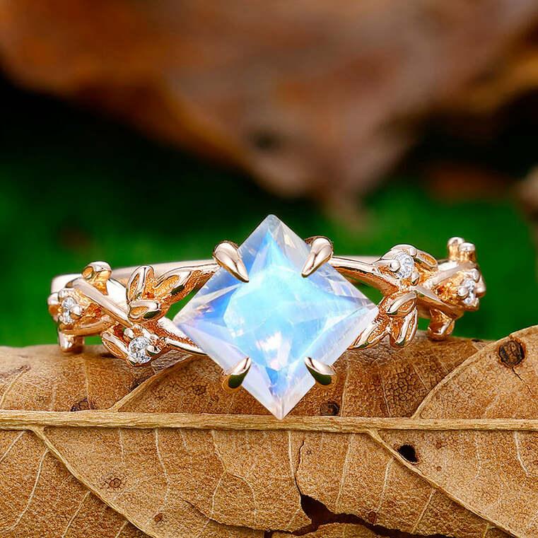 Anillo de compromiso vintage de 2CT con piedra lunar talla