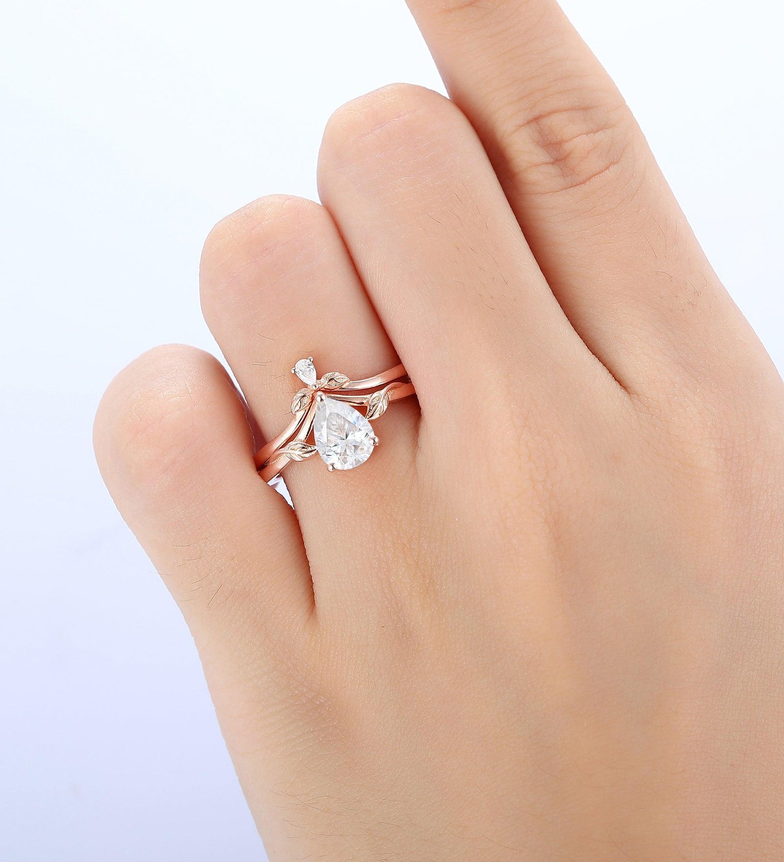 Are Pear Shaped Engagement Rings Popular