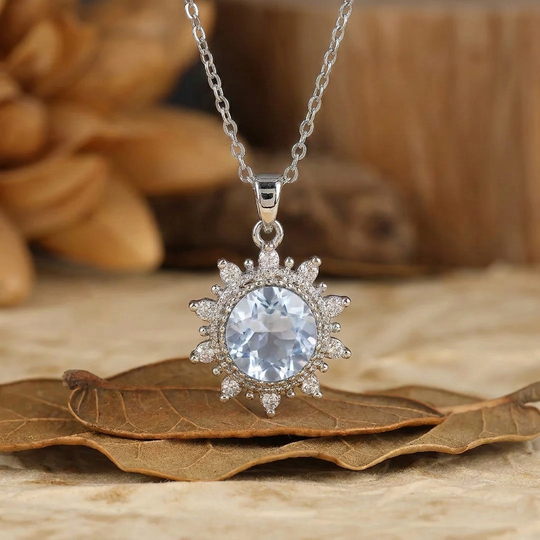 Delicat pendentif halo solaire en agate mousse naturelle taillée ronde, collier en or 14 carats