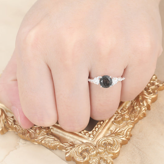 Bague de Fiançailles Mystique Ronde en Quartz Rutile Noir Naturel, Bague de Mariage Inspirée de la Vigne