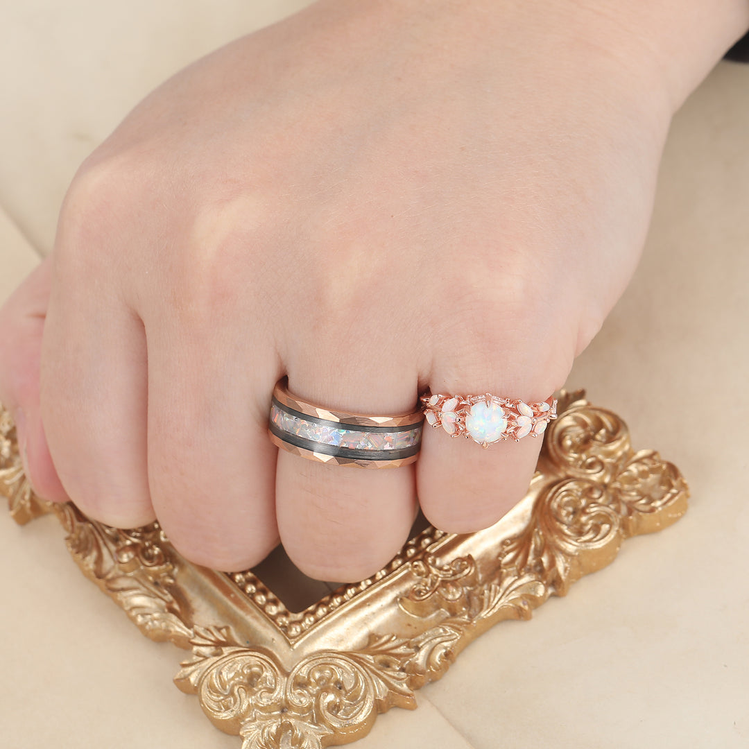 Elegante set verlovingsringen met roze-witte opaal voor koppels — zijn en haar trouwringen