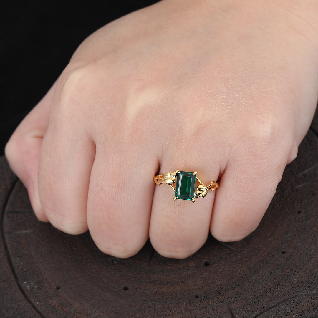 Vintage 2.5 carat Emerald Cut 14k Soild Gold Emerald Unique Promise Ring