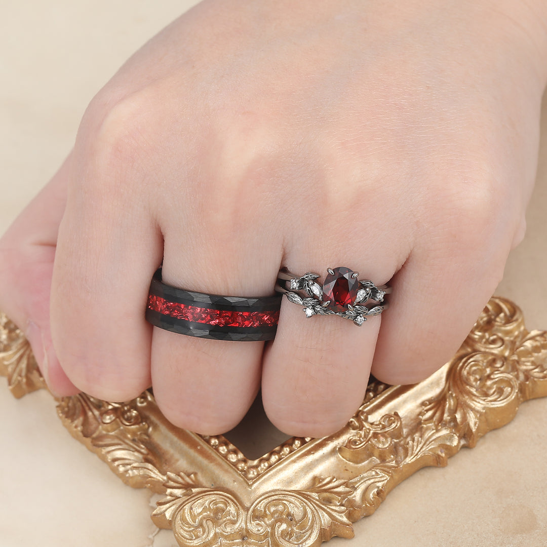 Eleganti anelli di fidanzamento per coppie con accenti a foglia in granato rosso fedi in tungsteno martellato con rubino