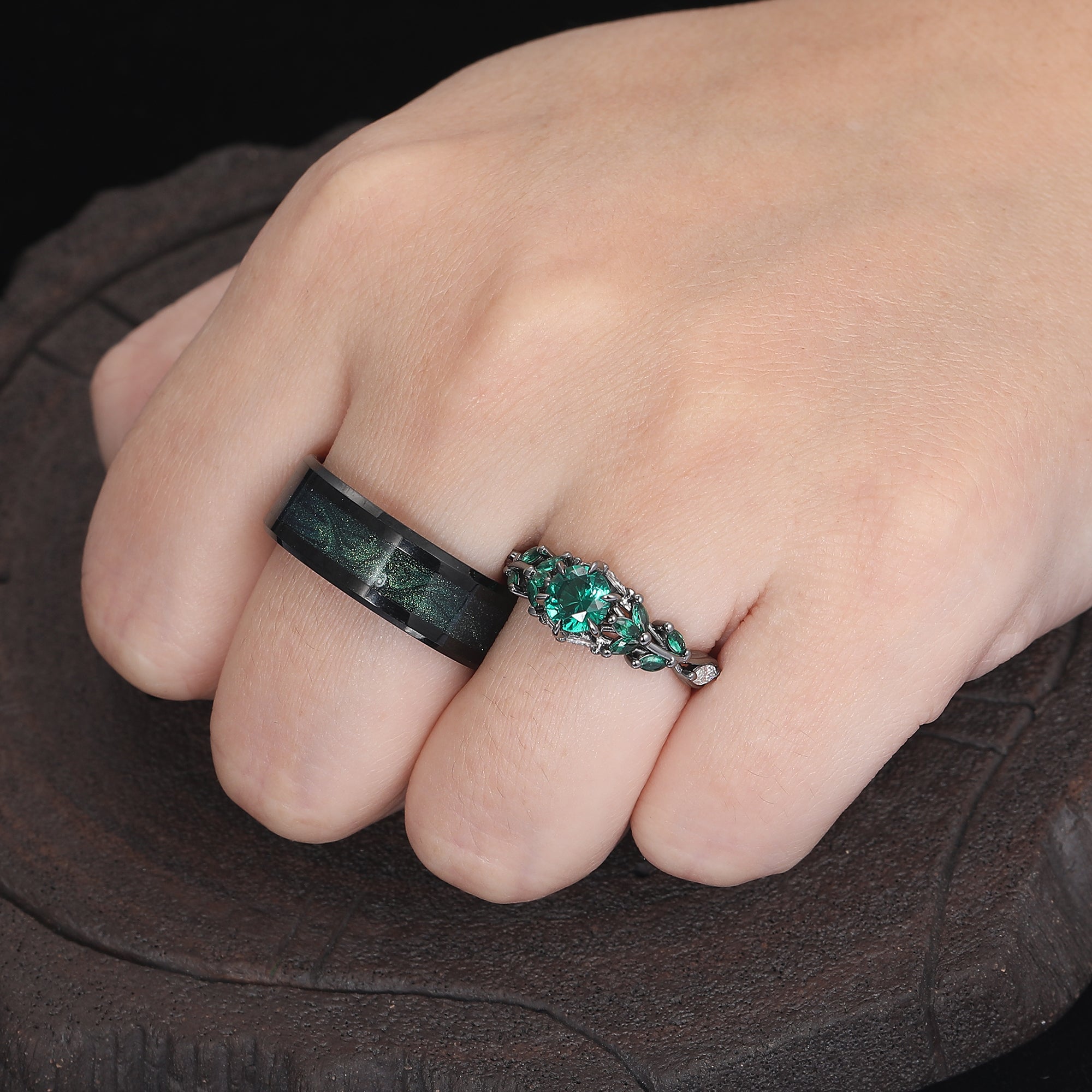 RAYMA ブレスレットとリングセット Emerald Engagement Couples Ring Set And Galaxy Quicksand Inlay