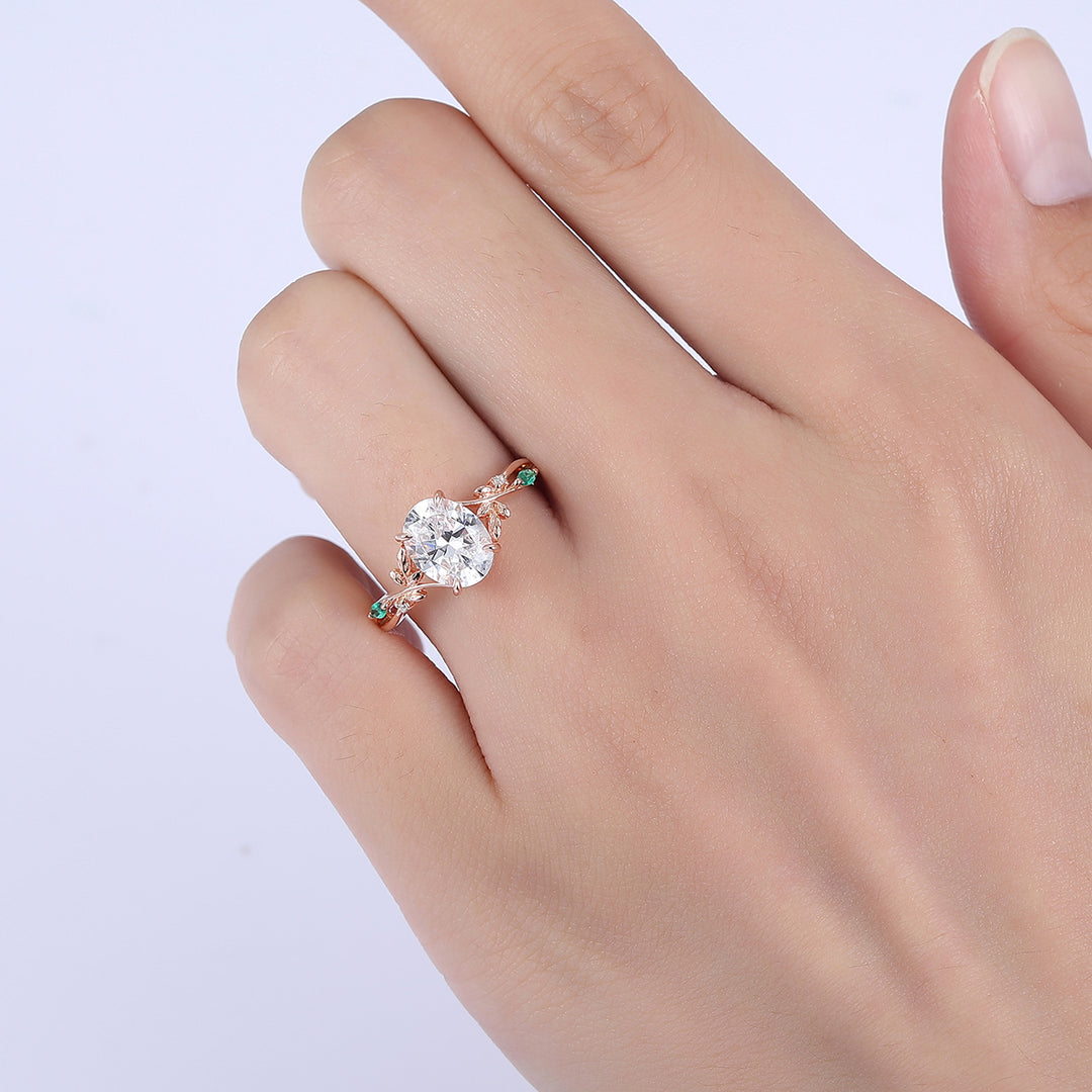 Anillo de compromiso con giro en forma de hoja y corte ovalado único de 2ct de moissanita