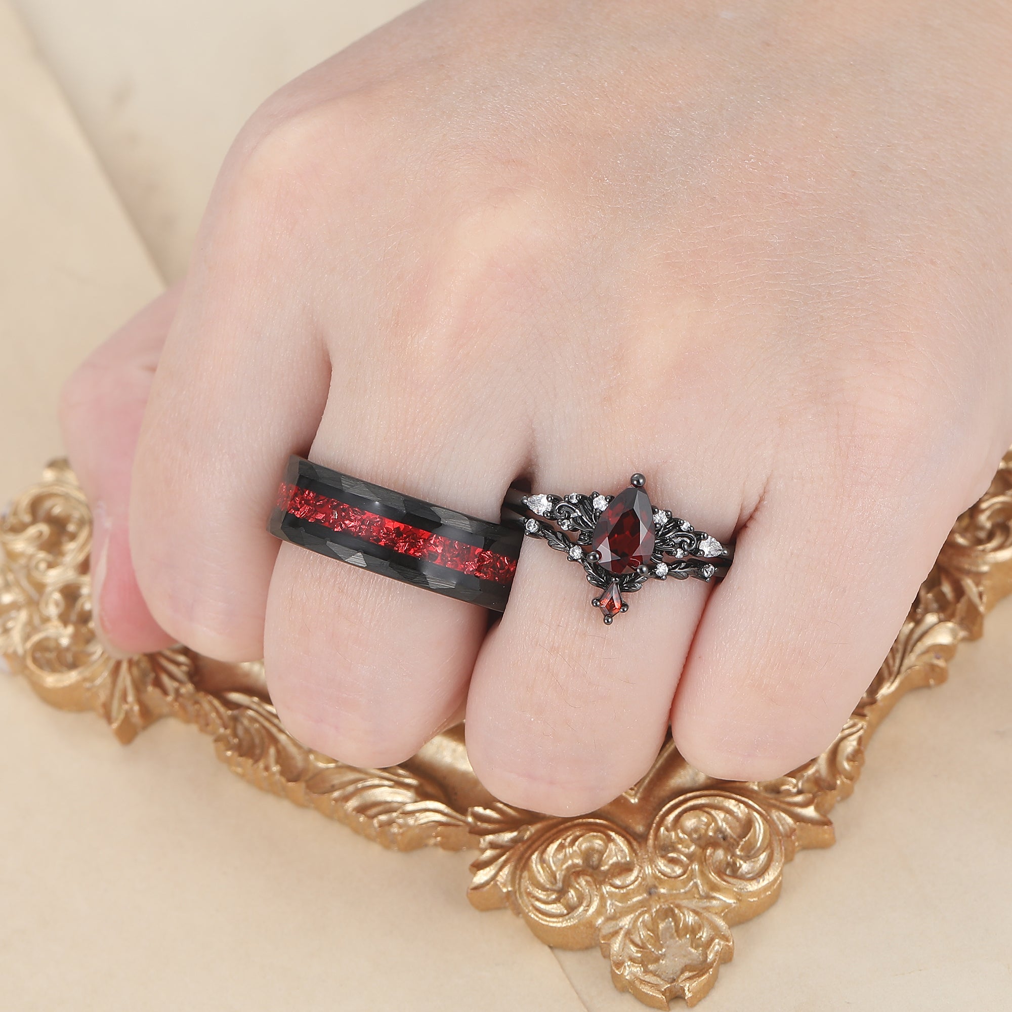 Vintage Red Garnet Leaf Flourish Couple Ring Set Black And Red