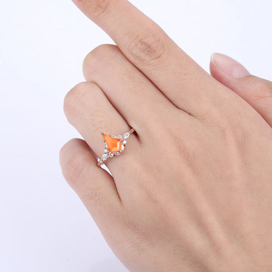 Antique 1.35 Carat Kite Cut Sunstone Prong Setting Ring For Birthday Gift