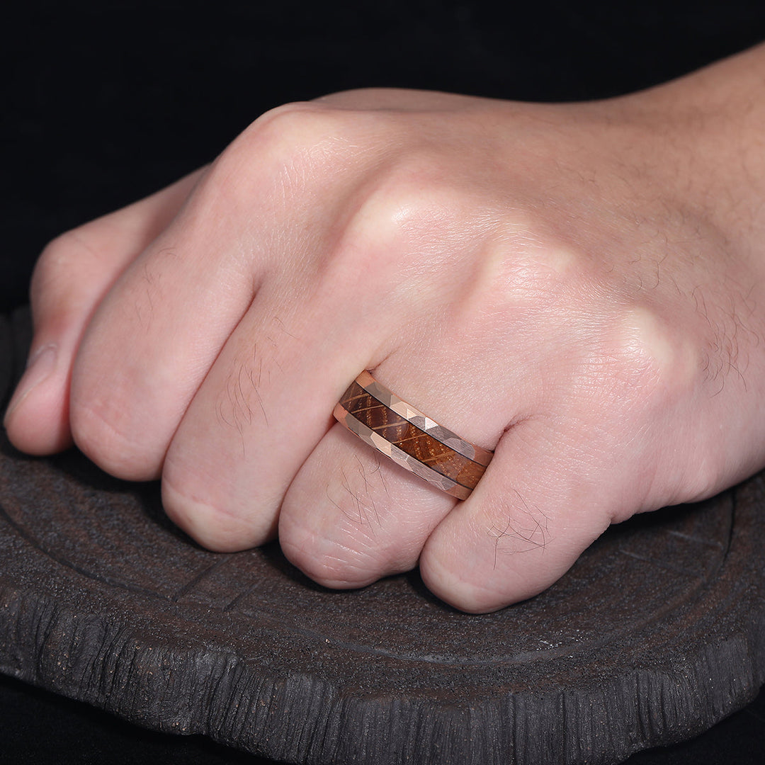 Anello Da Uomo In Legno Di Whisky, Anello In Tungsteno, Anello Da Uomo In Legno Di Whisky, Anello Da Uomo In Legno, Anello Martellato - Italia - Foto 11