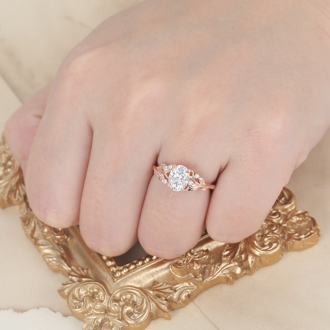 Leaf Design Openwork Oval Moissanite Engagement Ring Solid Gold Bridal Ring For Her -  Esdomera.com