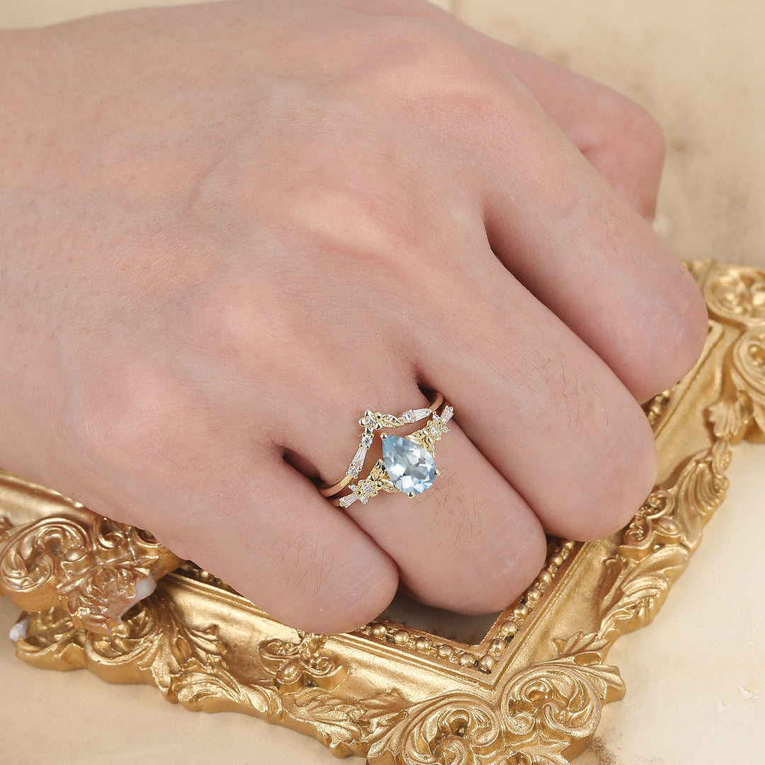 Nature Inspired Aquamarin Blumen Brautset Birnenschliff Vintage Goldring Stapelset