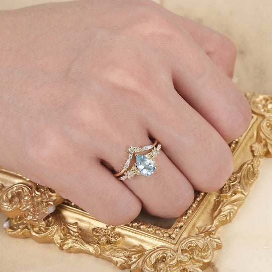 Nature Inspired Aquamarin Blumen Brautset Birnenschliff Vintage Goldring Stapelset