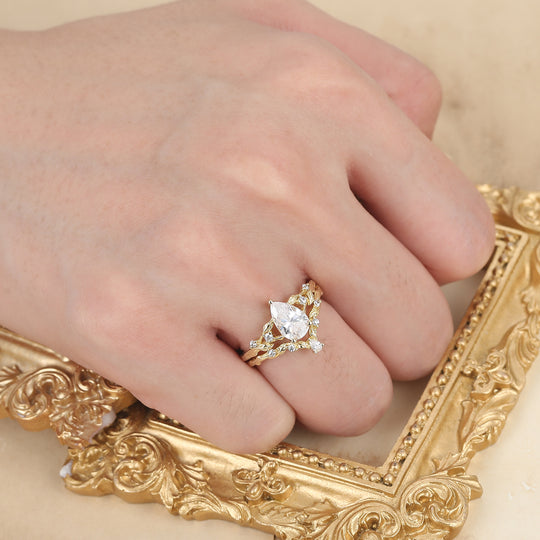 Pear Cut Moissanites Yellow Gold Vine & Leaf  Romantic Bridal Set  Engagement Ring