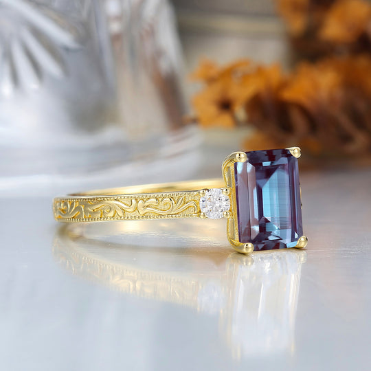 Unique Milgraine 2CT Emerald Cut Alexandrite Wedding Ring For Women 3 Stone Engagement Ring