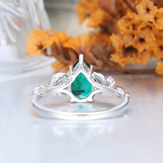 Art Deco 1.5CT Pear Emerald Women Ring Unique Leaf-inspired Emerald Engagement Ring