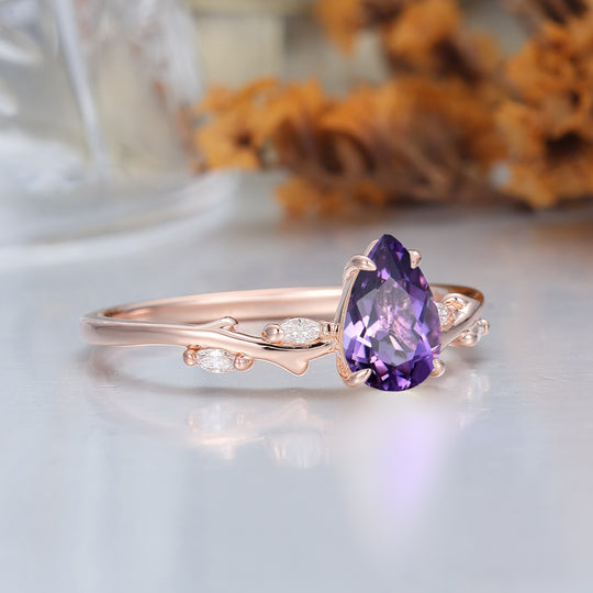 Natürlich inspiriert 1,5 CT Birnenschliff Minimalistischer Zweig- und Blattlila Amethyst-Ring
