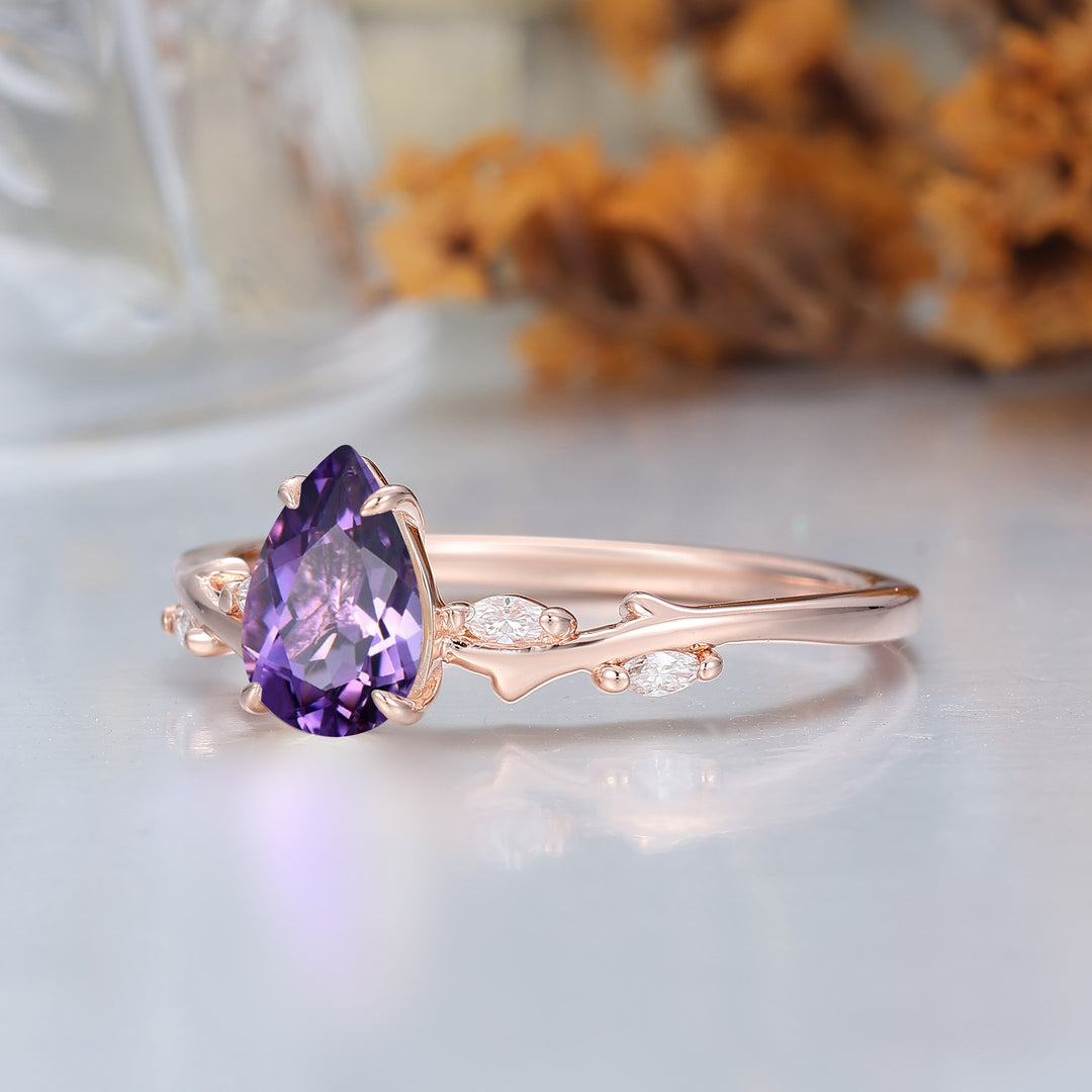 Natürlich inspiriert 1,5 CT Birnenschliff Minimalistischer Zweig- und Blattlila Amethyst-Ring