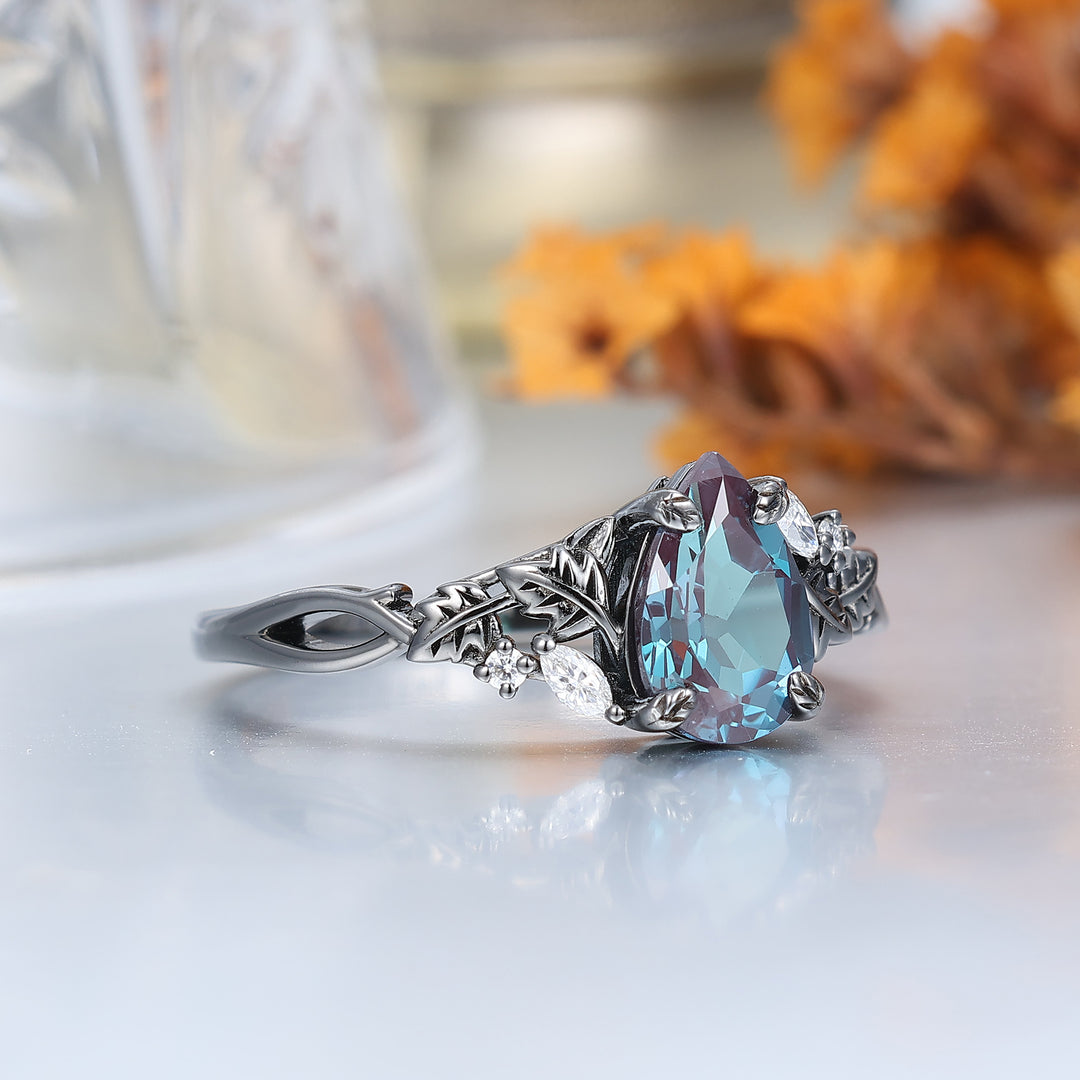 Alexandrite Leaf Floral Engagement Ring Vintage 1.5CT Pear Cut Bridal Anniversary Ring Ring