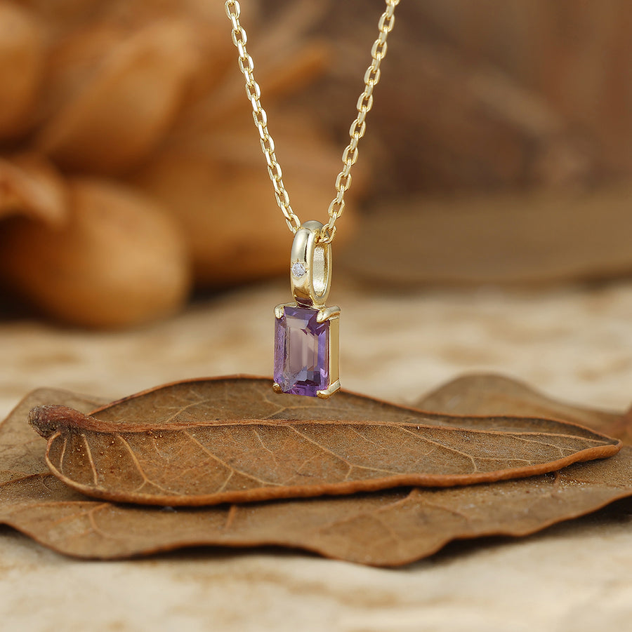 Rechteckige Amethyst-Edelsteinkette mit Moissanit-Einlage Anhänger Halskette für Damen