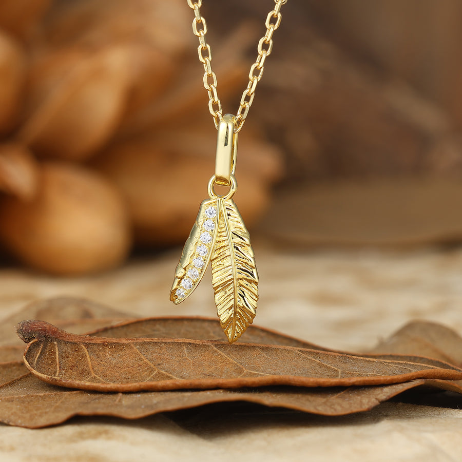 Exquisite Feather Shape Pendant Necklace 14K Solid Gold Moissanites Anniversary Pendant.