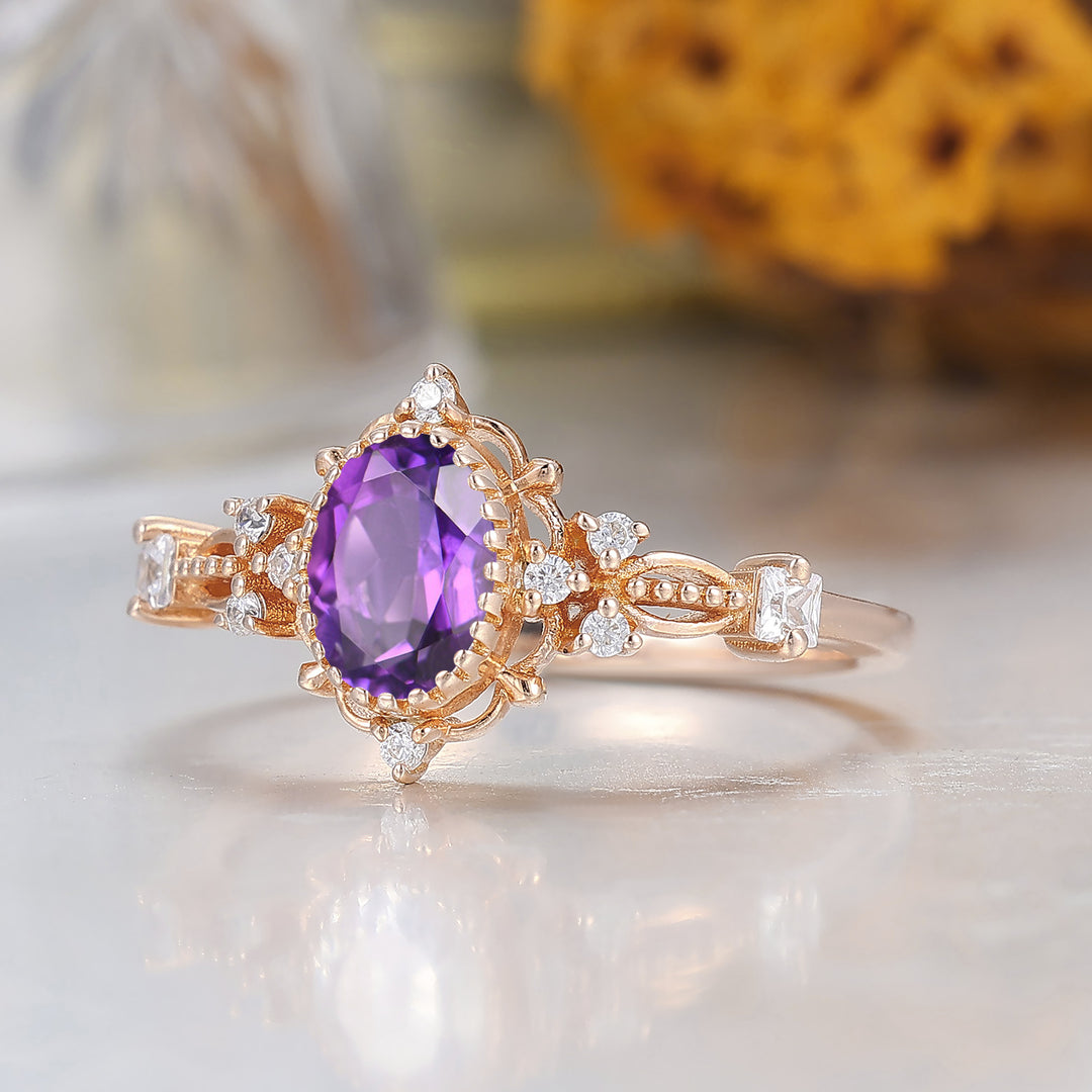 Antico Anello di Fidanzamento con Ametista Viola a Grappolo Anello Unico per Promessa Anniversario Nuziale