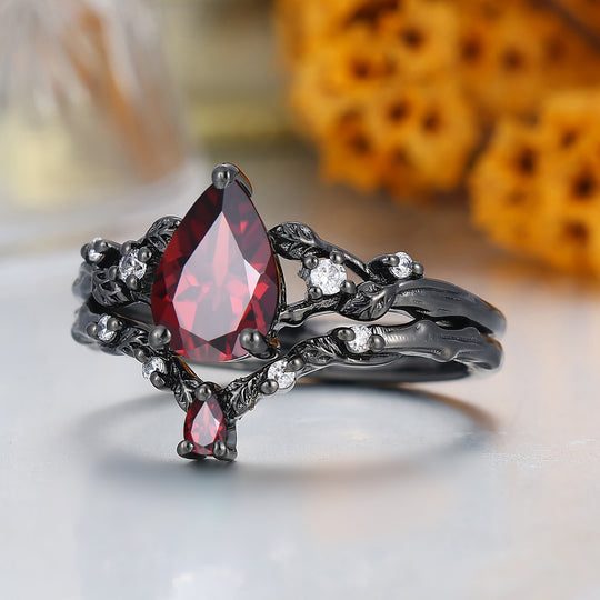 Vintage Black Gold Leaf Engraved Ring Set Handmade Promise Anniversary Bridal Ring  Red Garnet Ring Set