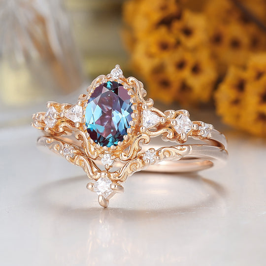 Retro Vine Style Alexandrite Engagement Ring Set 14K Gold Oval Cut Alexandrite Rings For Her