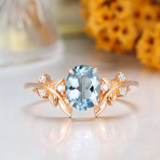 Zierlicher 1,5-Karäter Ovaler Aquamarin-Ring mit Blattmotiv, Moissanit-Einlage, Verlobungsring