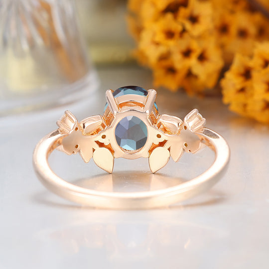 Leaf Inspired Anello Nuziale Ovale con Alessandrite Anello da Sposa in Oro Massiccio 14K per Lei