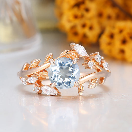 Antiker rund geformter Aquamarin Art Deco natürlicher Blatt-Reben-Ring