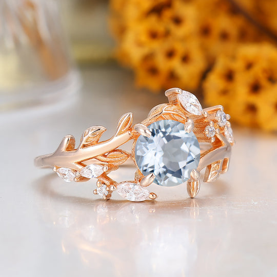 Antiker rund geformter Aquamarin Art Deco natürlicher Blatt-Reben-Ring