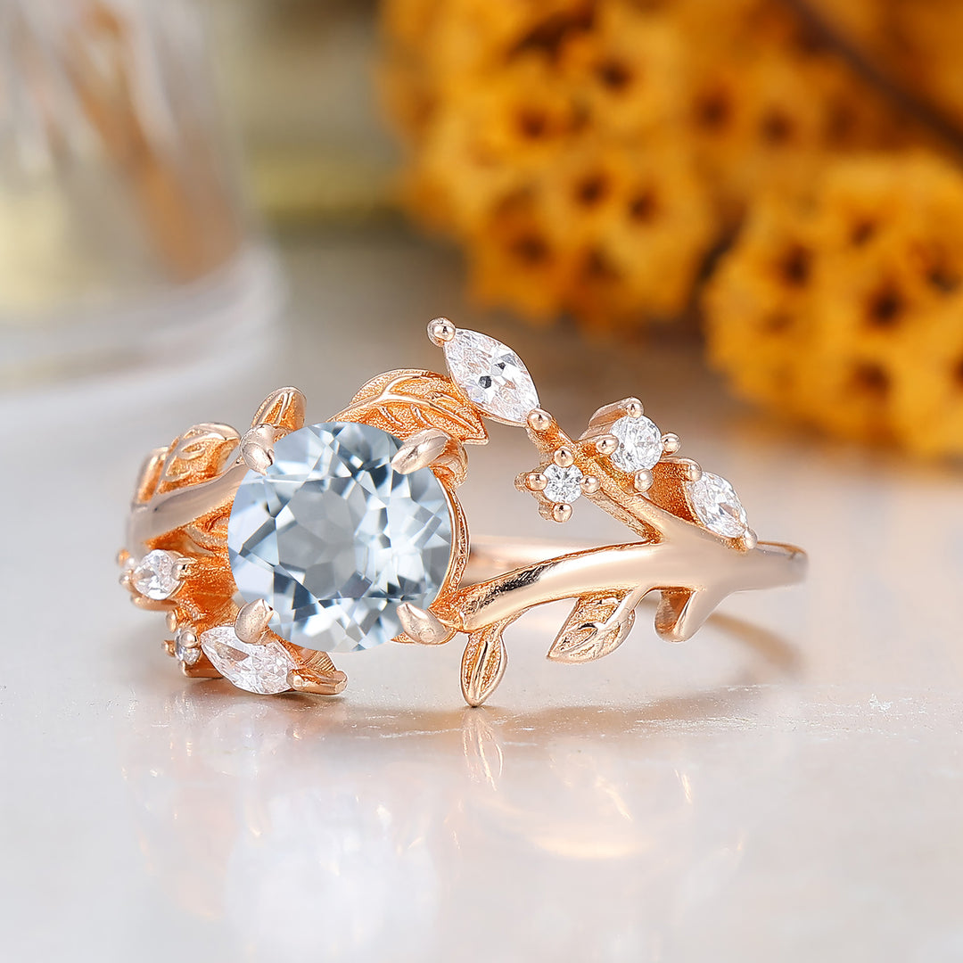 Antiker rund geformter Aquamarin Art Deco natürlicher Blatt-Reben-Ring