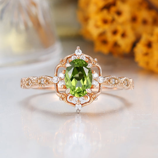 Vintage Cluster Design Peridot Women Ring 1CT Oval Cut Peridot 14K Rose Gold Bridal Ring