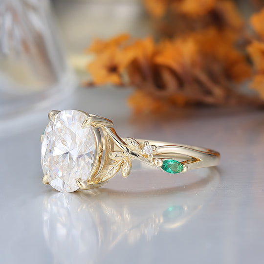 Anillo de compromiso con giro en forma de hoja y corte ovalado único de 2ct de moissanita