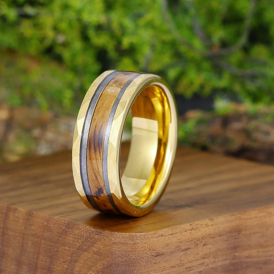 Unique Hammered Wood Men' s Tungsten Wedding Band Unisex Wooden Anniversary Brithday Ring