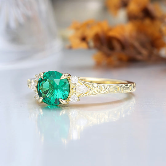 Vintage Style Round Cut Emerald Engagement Ring Filigree Wedding Ring For Her