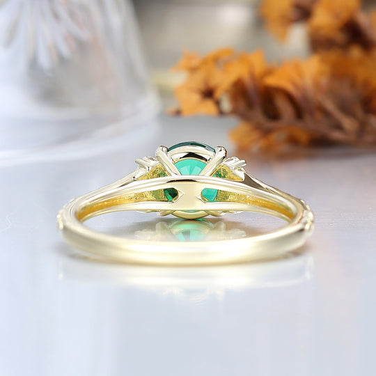 Vintage Style Round Cut Emerald Engagement Ring Filigree Wedding Ring For Her