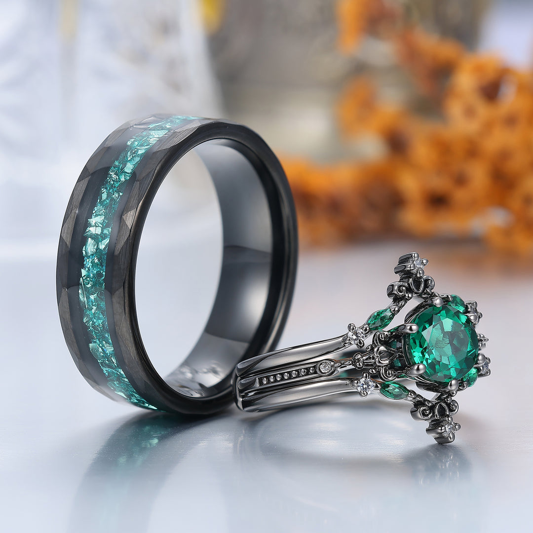 Set di anelli per coppia con motivo a volute, smeraldo taglio rotondo, delicati, placcati in nero, per lui e per lei