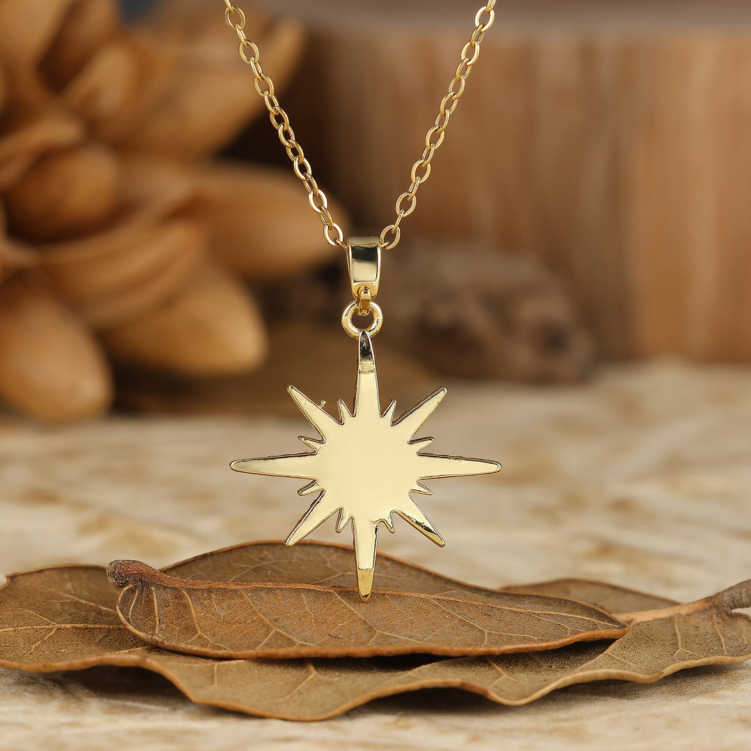 Delicado collar con colgante de estrella de ágata musgosa natural de corte redondo y 14K de oro para mujer