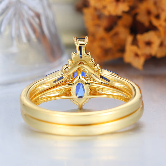 Retro 1.5CT Oval Sapphire Scrollwork Couple Ring Set Baroque-inspired Engraved Leaf Wedding Ring Set