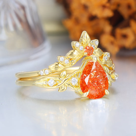 Set Nuziale con Pietra di Sole a Forma di Pera Ispirato alla Natura Anello di Fidanzamento Set Nuziale Romantico Anello Enhancer