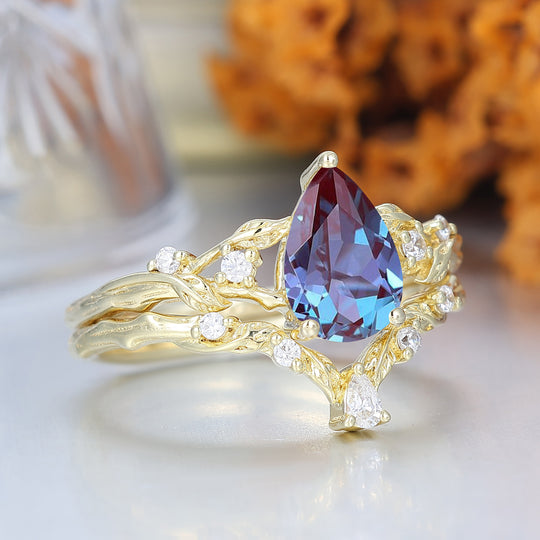 Leaf Design Pear Cut Alexandrite Bridal Ring Set 14K Solid Gold Alexandrite Women Rings