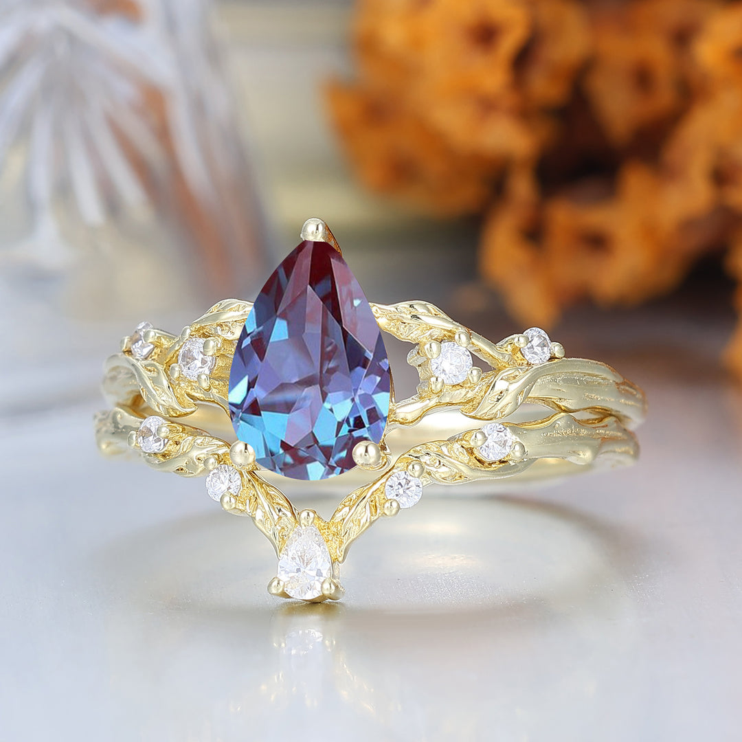 Leaf Design Pear Cut Alexandrite Bridal Ring Set 14K Solid Gold Alexandrite Women Rings