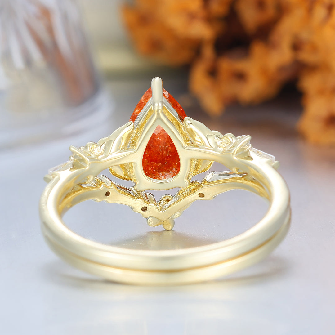 Nature Inspired Floral Sunstone  Bridal Ring Pear Cut Vintage Gold Ring Stacking Set