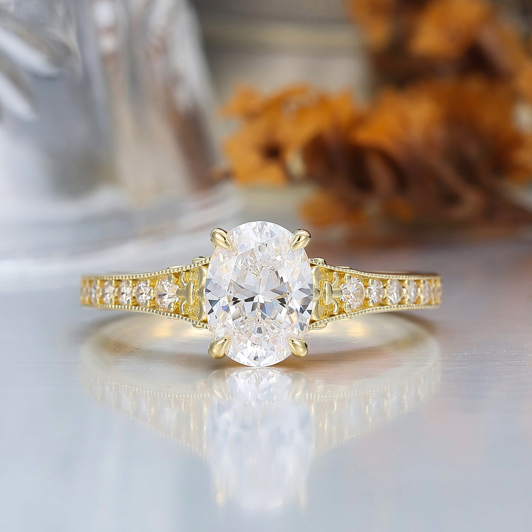 Solid Gelbgold Vintage Ovaler Moissanit Verlobungsring mit geschnitztem Reben-Design Brautring