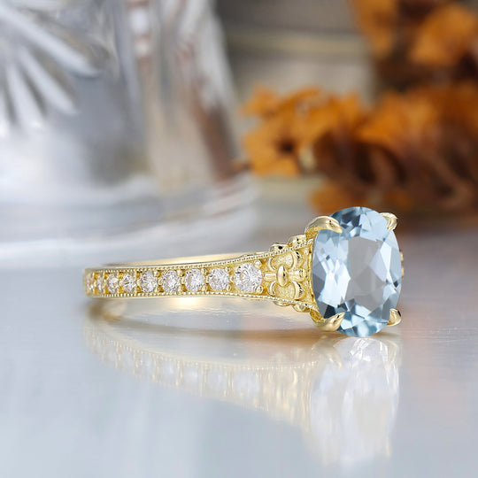 Antico anello da donna con acquamarina ovale da 1,5CT, incisione a vite con finitura milgrain per matrimonio