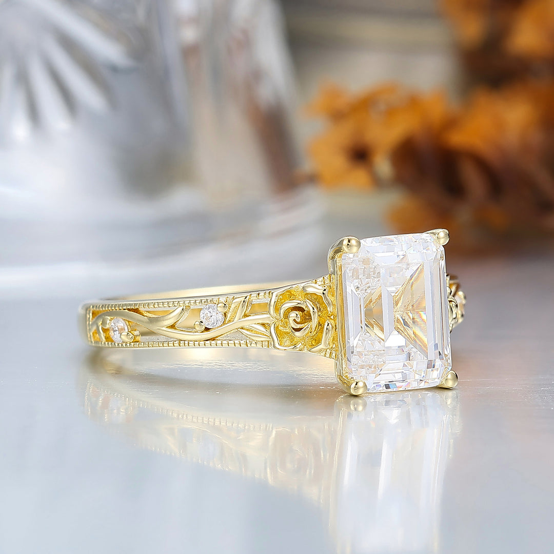 Bague à jonc filigrane orné Coupe émeraude inspirée de feuille Bague de fiançailles en moissanite en or jaune 14 carats Bague de mariage filigrane