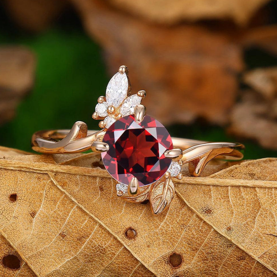 1.25 CT Round Cut Natural Red Garnet Iregular Leaf Vines Band Ring - Esdomera