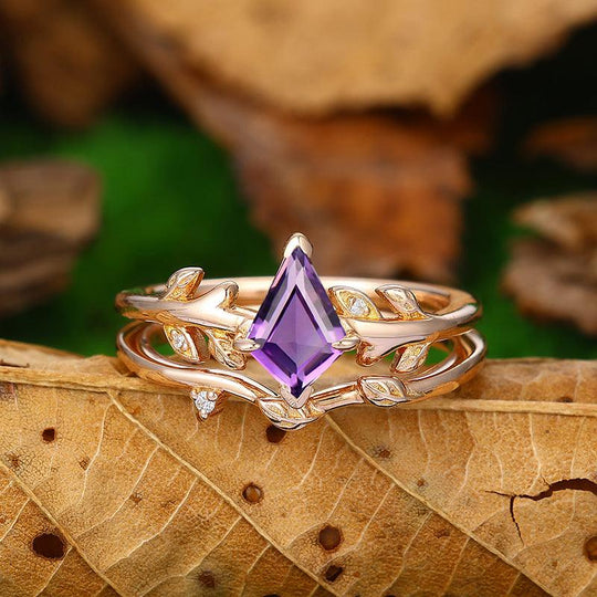 1.35 CT Kite Cut Nature Inspired Are Deco Leaf Vines Amethyst Promise Ring - Esdomera