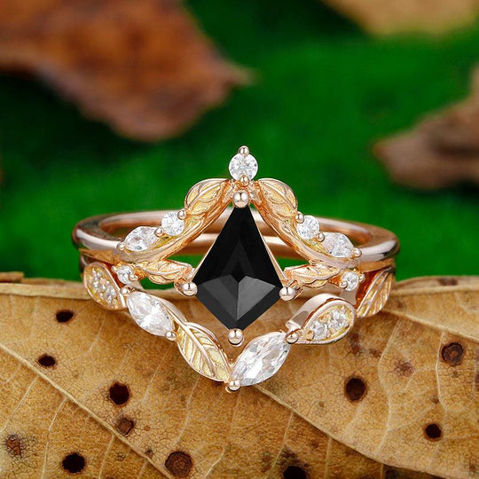 1.35 CT Kite Shaped Natural Inspired Black Onyx Engagement Ring Set Leaf Gold Band - Esdomera
